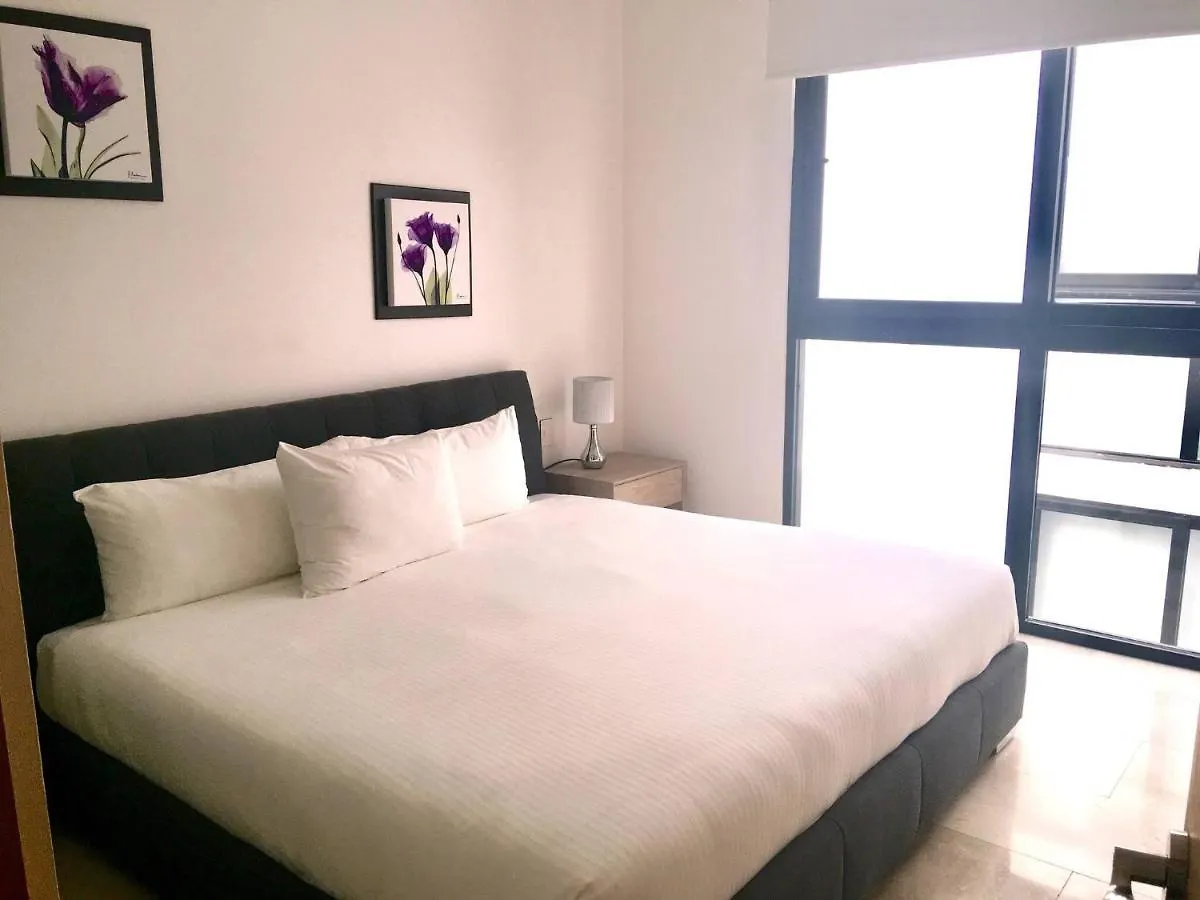 Daire Close To Mamitas Beach, 2 Bedroom For Up To 5 Sleeps And Rooftop Pool! Playa del Carmen